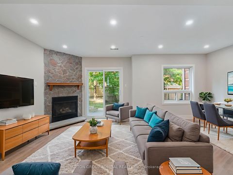 Photo 22 at 12 Tova Place, Beverley Glen, Vaughan Photo 22 at 12 Tova Place, Beverley Glen, Vaughan