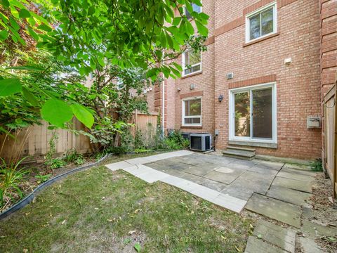 Photo 26 at 12 Tova Place, Beverley Glen, Vaughan