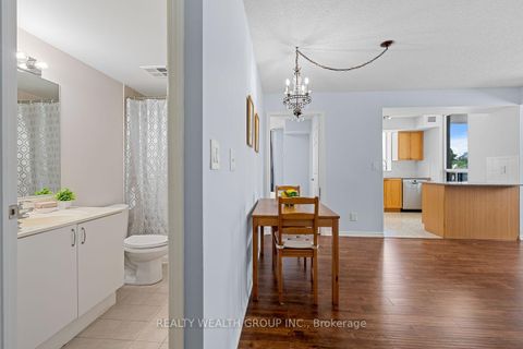 Photo 12 at 513 - 5940 Yonge Street, Newtonbrook West, Toronto