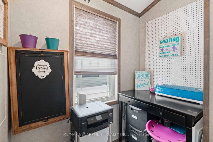 Photo 13 at 10 Oak - 4449 Milburough Line, Rural Burlington, Burlington