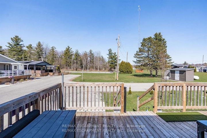 Photo 19 at 10 Oak - 4449 Milburough Line, Rural Burlington, Burlington
