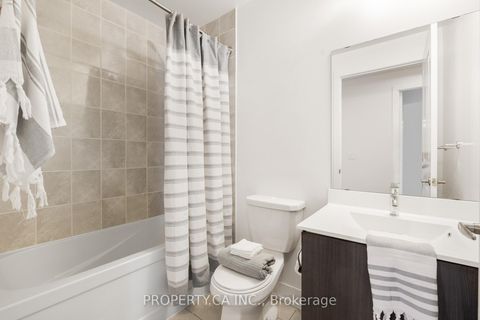 Photo 12 at 404 - 68 Merton Street, Mount Pleasant West, Toronto