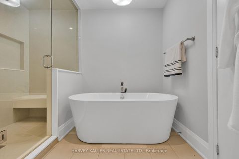 Photo 34 at 1256 Avenue Road, Lawrence Park South, Toronto