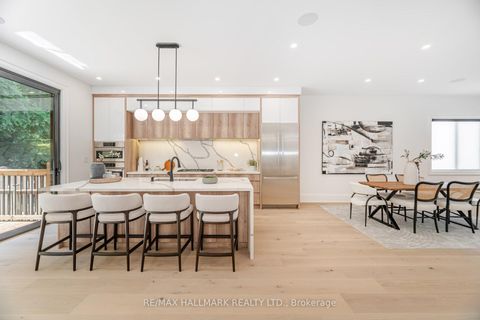 Photo 7 at 78 South Kingsway, Swansea, Toronto