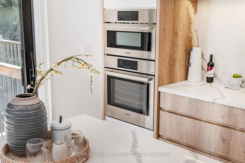 Photo 10 at 78 South Kingsway, Swansea, Toronto