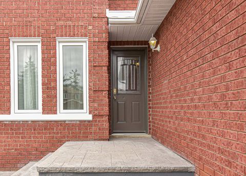 Photo 3 at 13 Burke Drive, West Bayfield, Barrie