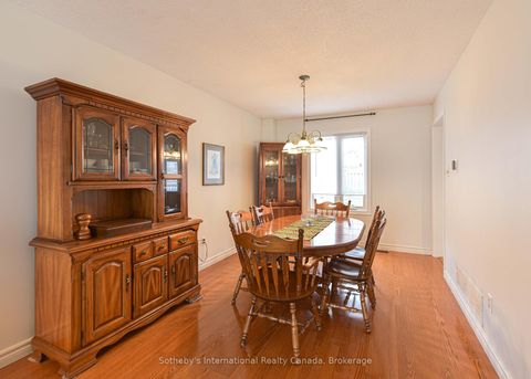 Photo 7 at 13 Burke Drive, West Bayfield, Barrie Photo 7 at 13 Burke Drive, West Bayfield, Barrie