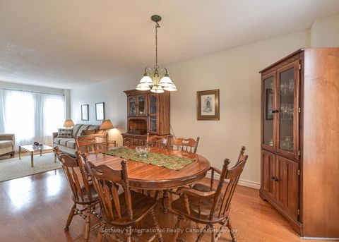 Photo 8 at 13 Burke Drive, West Bayfield, Barrie Photo 8 at 13 Burke Drive, West Bayfield, Barrie