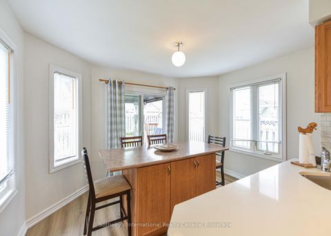 Photo 9 at 13 Burke Drive, West Bayfield, Barrie Photo 9 at 13 Burke Drive, West Bayfield, Barrie