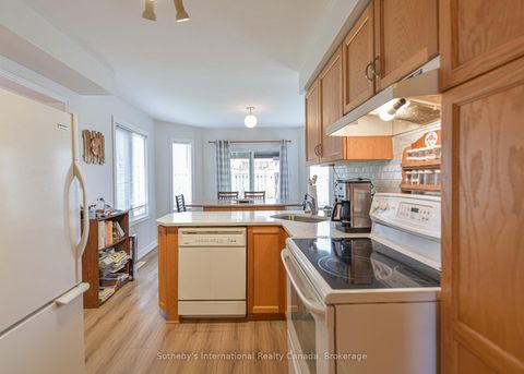 Photo 12 at 13 Burke Drive, West Bayfield, Barrie Photo 12 at 13 Burke Drive, West Bayfield, Barrie