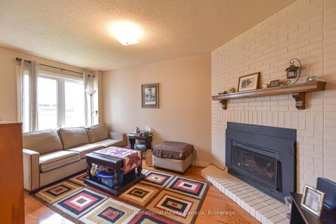 Photo 15 at 13 Burke Drive, West Bayfield, Barrie Photo 15 at 13 Burke Drive, West Bayfield, Barrie