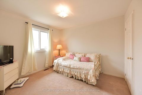 Photo 24 at 13 Burke Drive, West Bayfield, Barrie