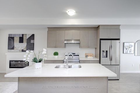 Photo 6 at 8 - 10270 Keele Street, Maple, Vaughan