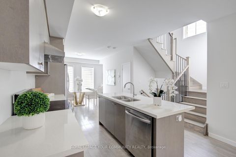 Photo 10 at 8 - 10270 Keele Street, Maple, Vaughan