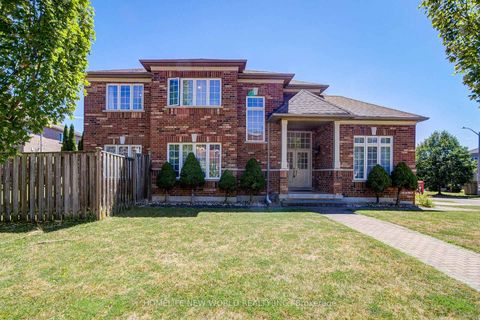 Photo 2 at 25 Abilene Court, Westbrook, Richmond Hill