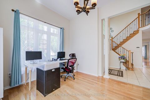 Photo 10 at 25 Abilene Court, Westbrook, Richmond Hill