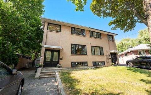 Photo 0 at 10 Dunboyne Court, Branson, Toronto