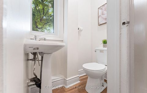 Photo 16 at 10 Dunboyne Court, Branson, Toronto
