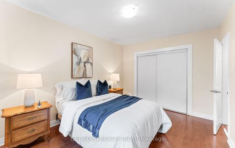 Photo 22 at 10 Dunboyne Court, Branson, Toronto
