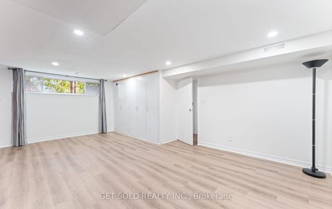 Photo 30 at 10 Dunboyne Court, Branson, Toronto