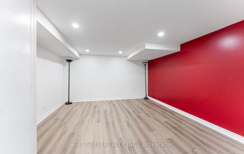 Photo 33 at 10 Dunboyne Court, Branson, Toronto