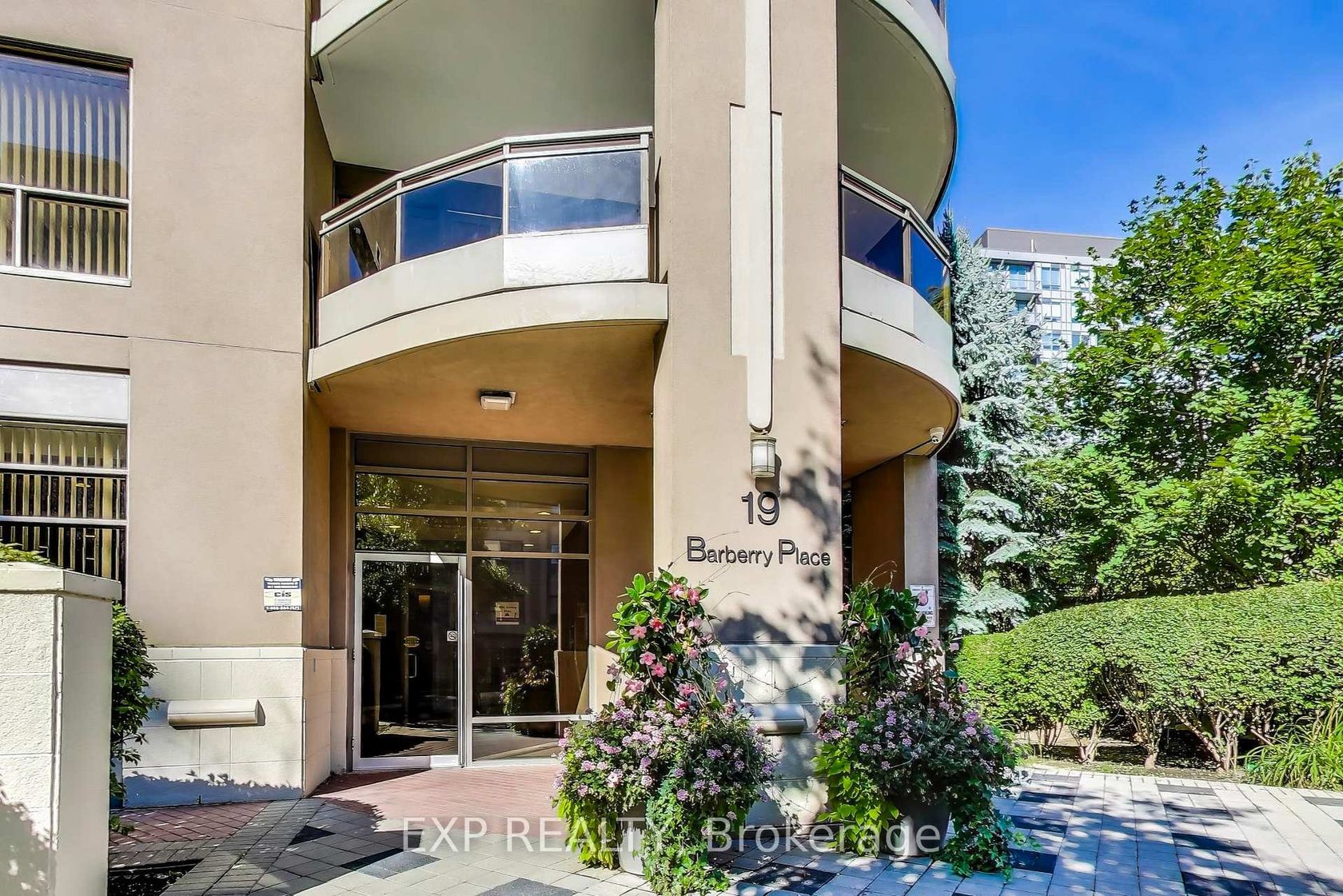 510 - 19 Barberry Place, Bayview Village, Toronto 