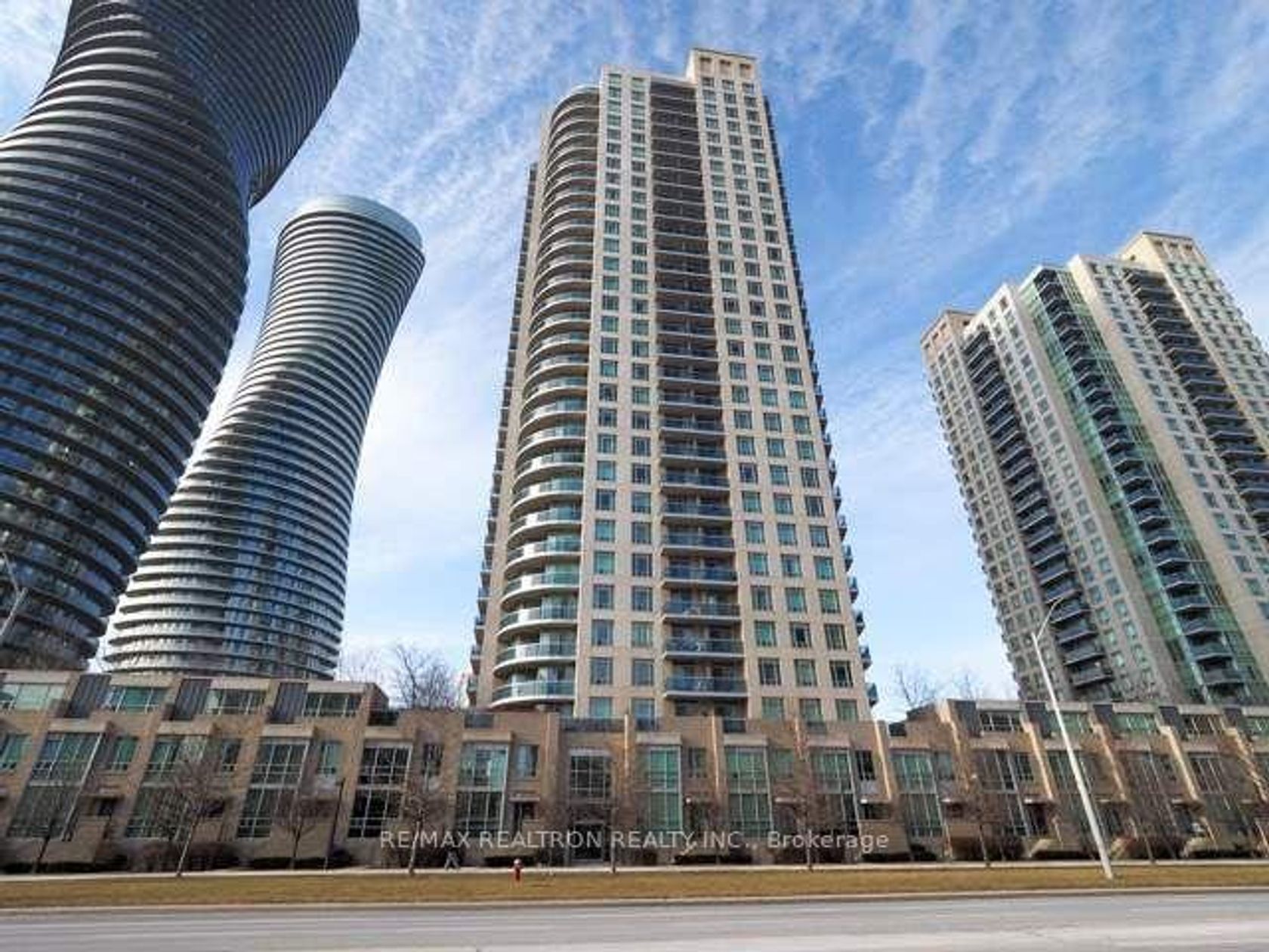 3106 - 70 Absolute Avenue, City Centre, Mississauga by Loree Meneguzzi Real Estate 3106 - 70 Absolute Avenue, City Centre, Mississauga