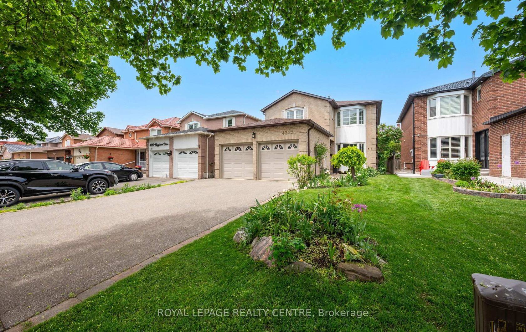 4383 Mayflower Drive, Hurontario, Mississauga 