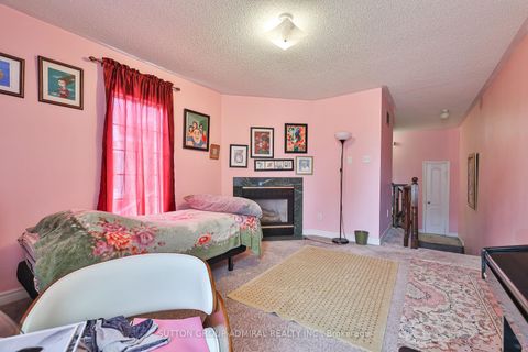Photo 11 at 72 Addison Street W, North Richvale, Richmond Hill