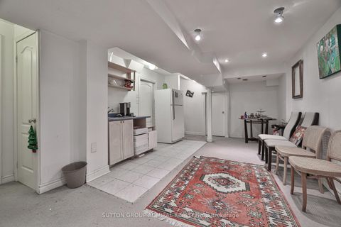 Photo 24 at 72 Addison Street W, North Richvale, Richmond Hill