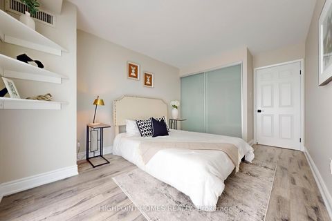 Photo 28 at #714 - 175 Cedar Avenue, Harding, Richmond Hill