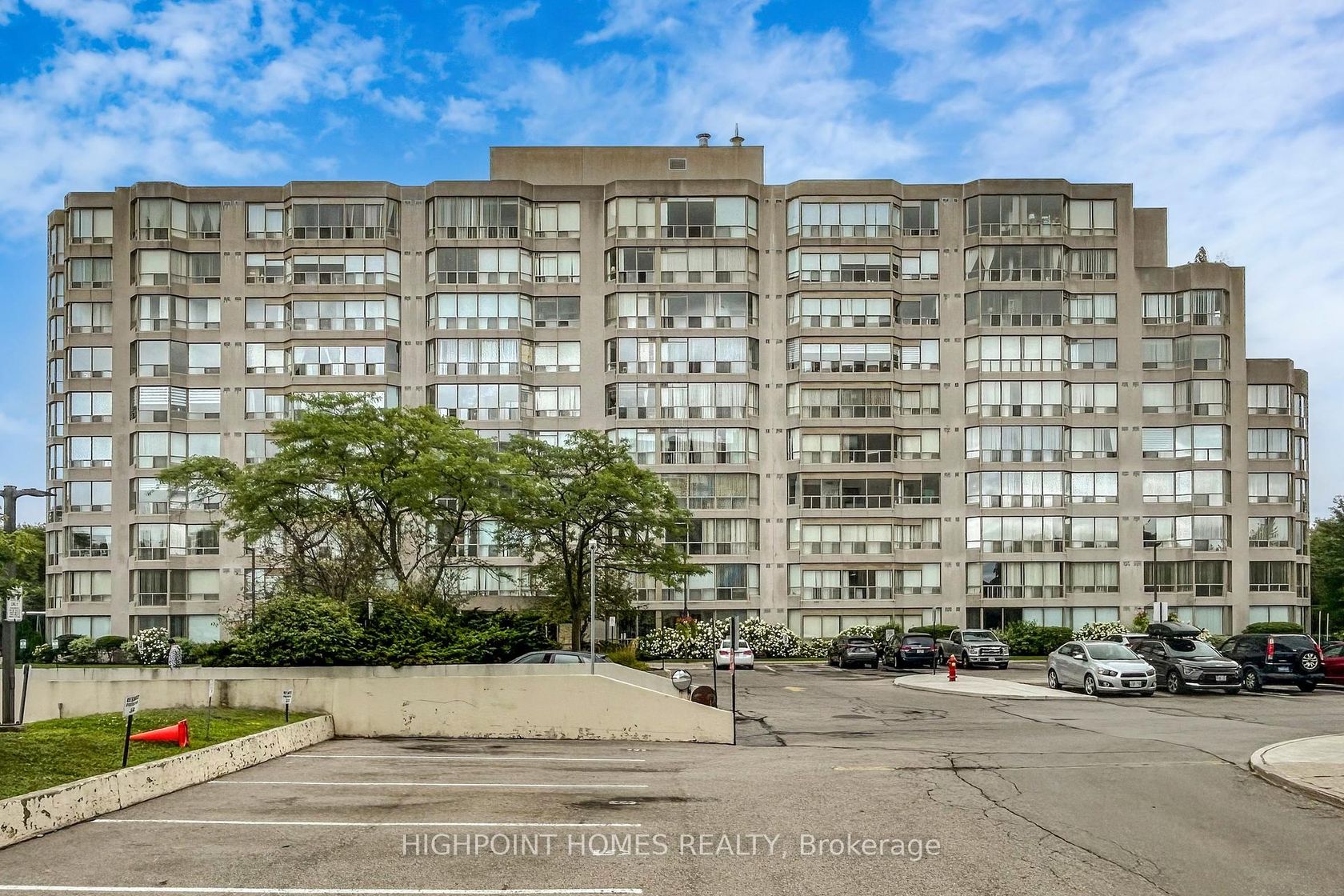 #714 - 175 Cedar Avenue, Harding, Richmond Hill 