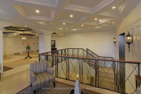 Photo 4 at 528 - 5233 Dundas Street W, City Centre West, Toronto
