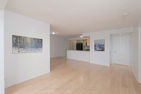 Photo 8 at 528 - 5233 Dundas Street W, City Centre West, Toronto
