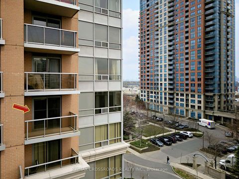 Photo 10 at 528 - 5233 Dundas Street W, City Centre West, Toronto