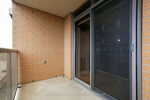 Photo 13 at 528 - 5233 Dundas Street W, City Centre West, Toronto