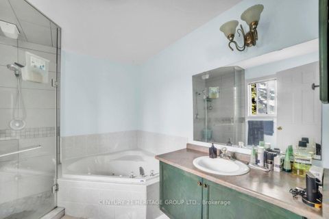 Photo 9 at 765 Dillman Avenue, Wyndham, Newmarket