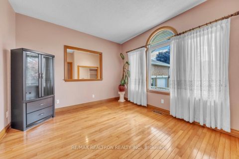 Photo 5 at 36A Puccini Drive, Oak Ridges, Richmond Hill