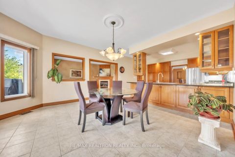 Photo 13 at 36A Puccini Drive, Oak Ridges, Richmond Hill