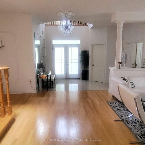 Photo 5 at 48 Brimwood Crescent, Bayview Hill, Richmond Hill