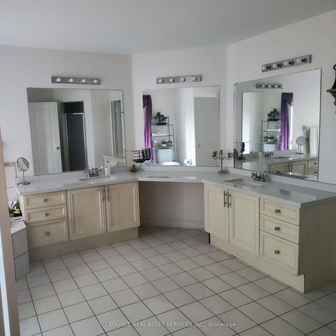 Photo 15 at 48 Brimwood Crescent, Bayview Hill, Richmond Hill