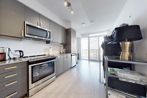 Photo 3 at 2918 - 7895 Jane Street, Concord, Vaughan