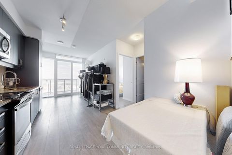 Photo 5 at 2918 - 7895 Jane Street, Concord, Vaughan