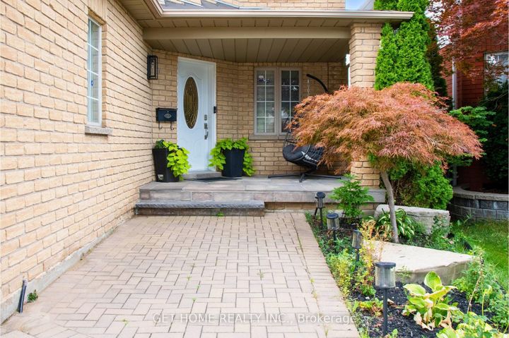 Photo 3 at 532 Ormond Drive, Samac, Oshawa