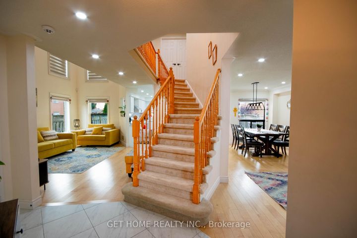 Photo 6 at 532 Ormond Drive, Samac, Oshawa