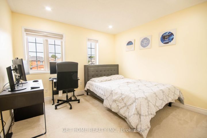 Photo 27 at 532 Ormond Drive, Samac, Oshawa