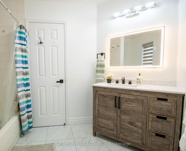 Photo 29 at 532 Ormond Drive, Samac, Oshawa