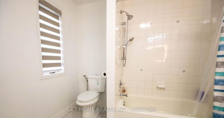 Photo 30 at 532 Ormond Drive, Samac, Oshawa