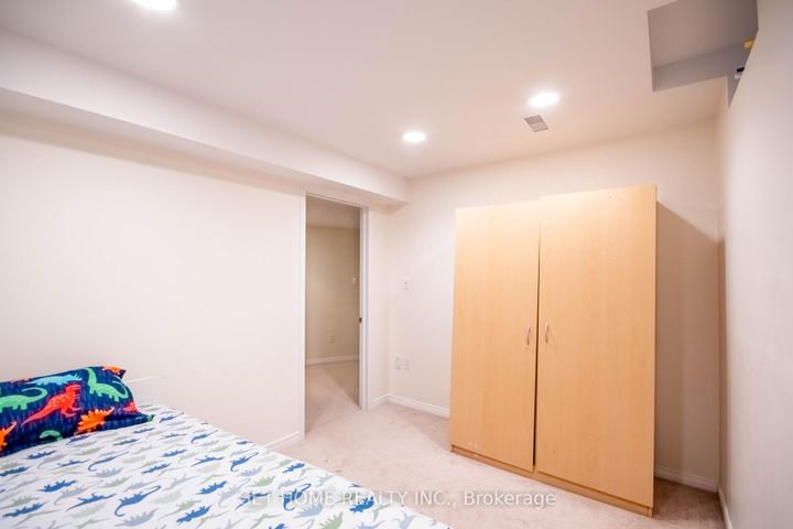 Photo 35 at 532 Ormond Drive, Samac, Oshawa