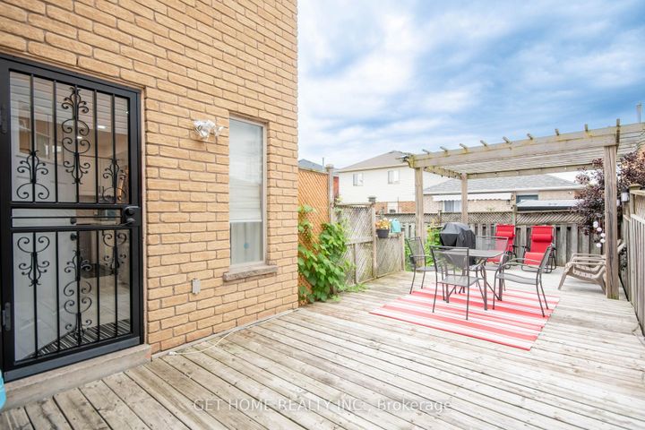 Photo 37 at 532 Ormond Drive, Samac, Oshawa